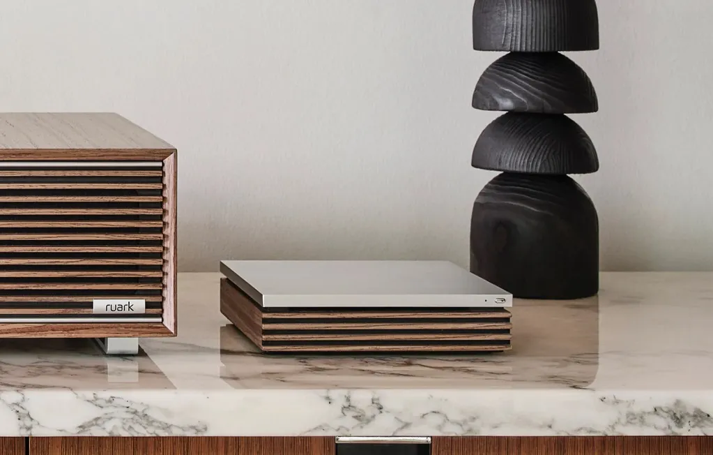 CD проигрыватели Ruark Audio R-CD100 Walnut