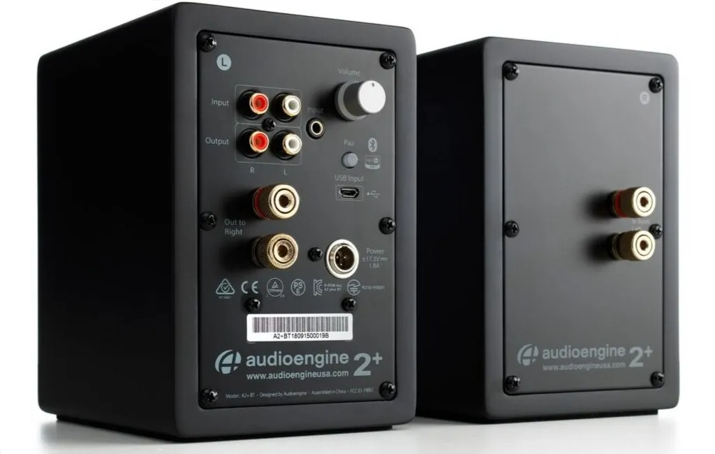 Активная полочная акустика Audioengine A2+BT Black