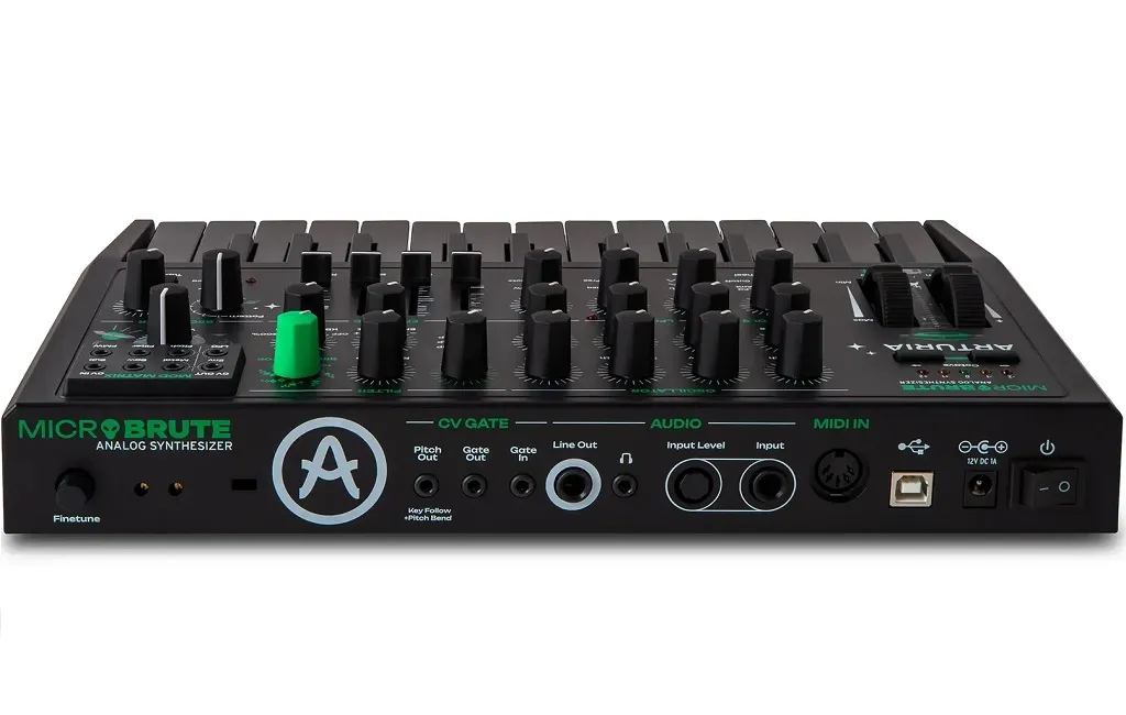 Синтезаторы Arturia MicroBrute UFO Edition