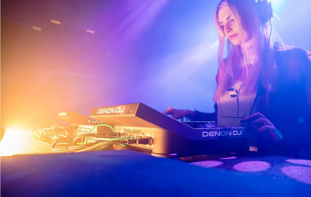 DJ Проигрыватели (CD/USB) Denon DJ SC6000 Prime