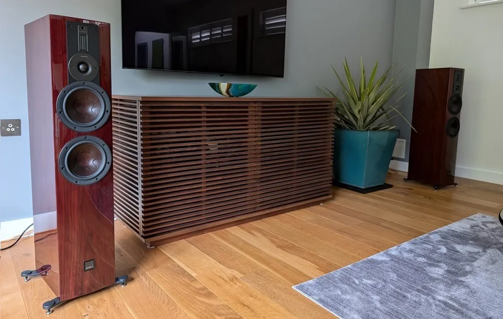 Напольная Акустика DALI Rubikore 6 Maroon High Gloss