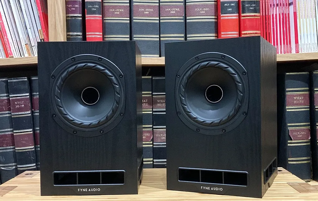 Полочна акустика Fyne Audio F5E Black
