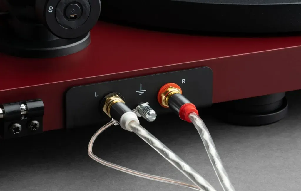 Програвач вінілу Pro-Ject Debut EVO 2 Pick It MM EVO Walnut