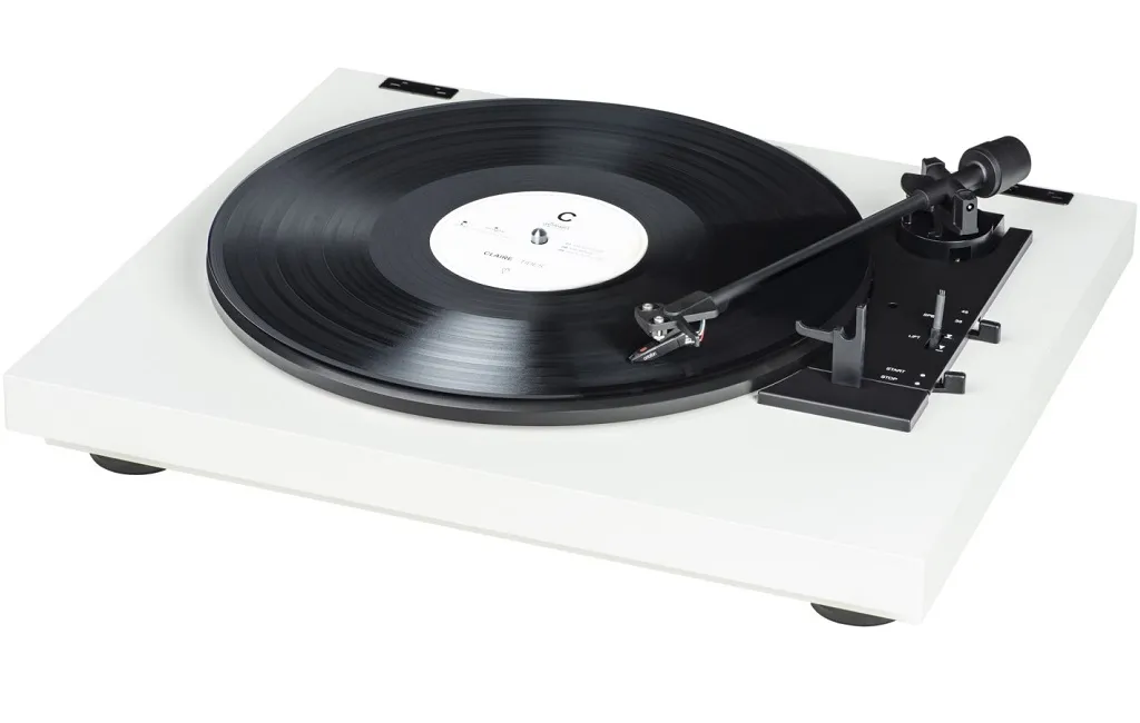 Проигрыватель винила Pro-Ject A1.2 OM10 White