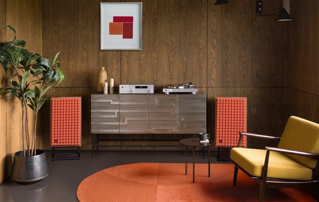 Програвач вінілу JBL  TT 350 Walnut