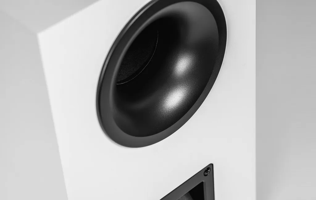 Полочна акустика Elac Debut 3.0 DB63 White Ash