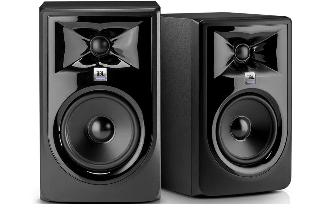 Студийный монитор JBL 305P MKII Black