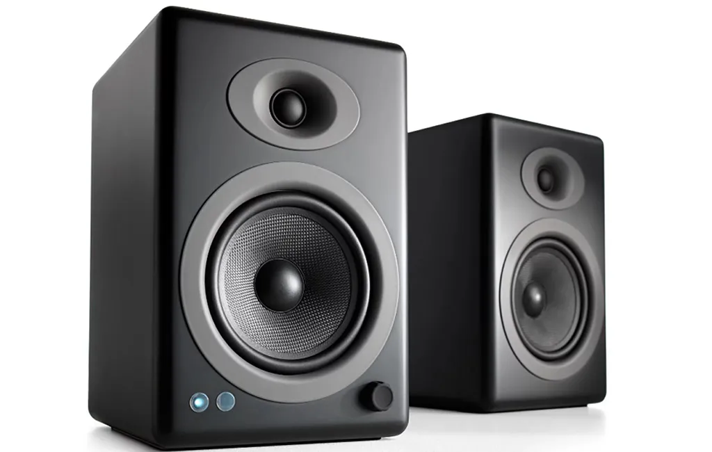 Активная полочная акустика Audioengine A5+BT Black