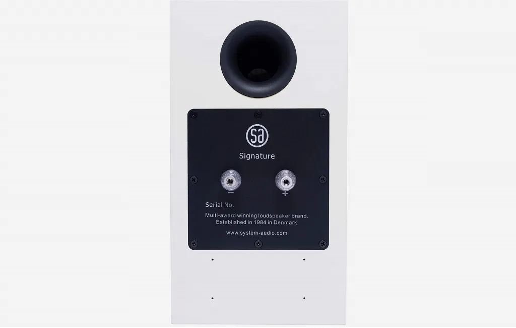 Полочная акустика System Audio Signature 5 White satin