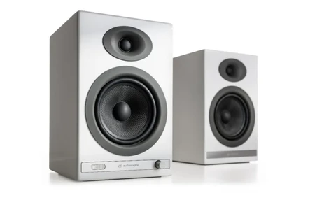 Audioengine HD5-White